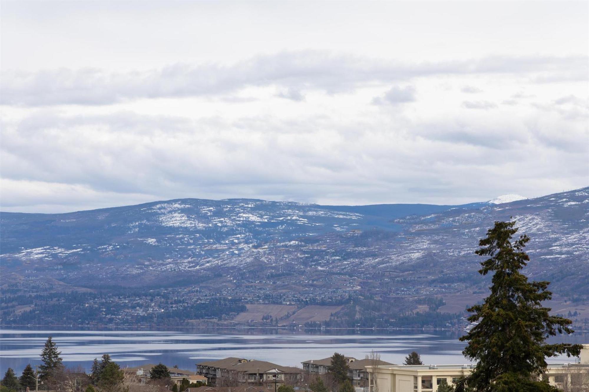 Doubletree By Hilton West Kelowna Kültér fotó