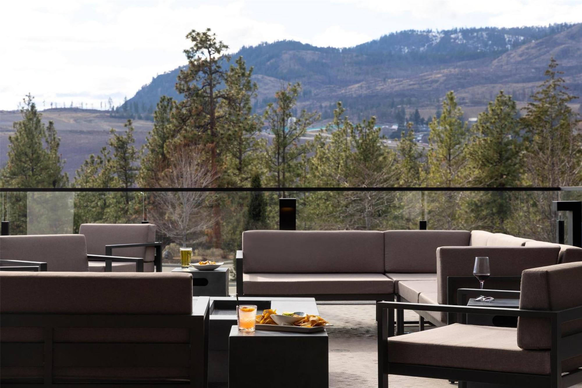 Doubletree By Hilton West Kelowna Kültér fotó